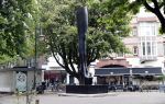 Amsterdam 20 mei 2019
Kunstenaar Judith Wiersema haar kunstwerk het been staat op de cornelis schuytstraat.