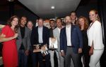 Amsterdam 29 mei 2019
10 jaar magazine Helden geporesnteerd bij Gassan Diamonds.
Frits en Barbara Barend praten met inge de Bruijn Ronald Koeman en Giovanni Bronkhorst.