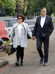 Maarssen Amsterdam 5 juni 2019
Crematie Martine Bijl op zorgvlied in Amsterdam. Marjolein Touw met man