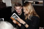 Volendam 22 mei 2019
Boekpresentatie Keje Molenaar bij dine en wine op de dijk in Volendam. Jan Smit presenteert het.
Matthijs de Ligt is er met zijn vriendin Annekee Molenaar