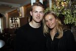 Volendam 22 mei 2019
Boekpresentatie Keje Molenaar bij dine en wine op de dijk in Volendam. Jan Smit presenteert het.
Matthijs de Ligt is er met zijn vriendin Annekee Molenaar
