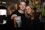 Volendam 22 mei 2019
Boekpresentatie Keje Molenaar bij dine en wine op de dijk in Volendam. Jan Smit presenteert het.
Matthijs de Ligt is er met zijn vriendin Annekee Molenaar