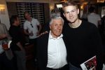 Volendam 22 mei 2019
Boekpresentatie Keje Molenaar bij dine en wine op de dijk in Volendam. Jan Smit presenteert het.
Matthijs de Ligt is er met zijn vriendin Annekee Molenaar
