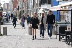 Volendam 22 mei 2019
Boekpresentatie Keje Molenaar bij dine en wine op de dijk in Volendam. Jan Smit presenteert het.
Matthijs de Ligt is er met zijn vriendin Annekee Molenaar