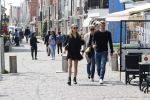 Volendam 22 mei 2019
Boekpresentatie Keje Molenaar bij dine en wine op de dijk in Volendam. Jan Smit presenteert het.
Matthijs de Ligt is er met zijn vriendin Annekee Molenaar