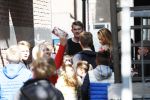Volendam 22 mei 2019
Boekpresentatie Keje Molenaar bij dine en wine op de dijk in Volendam. Jan Smit presenteert het.
Matthijs de Ligt is er met zijn vriendin Annekee Molenaar
