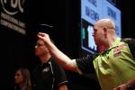 Zwolle 26 mei 2019
Raymond v Barneveld VS Michael v Gerwen op the dutch masters.
Michael zijn vrouw Daphne v Gerwen en Raymond zijn nieuwe vriendin Julia zijn ook aanwezig alsmede de manager van raymond , Jerry v Vianen