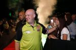 Zwolle 26 mei 2019
Raymond v Barneveld VS Michael v Gerwen op the dutch masters.
Michael zijn vrouw Daphne v Gerwen en Raymond zijn nieuwe vriendin Julia zijn ook aanwezig alsmede de manager van raymond , Jerry v Vianen