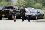Zwolle 26 mei 2019
Raymond v Barneveld VS Michael v Gerwen op the dutch masters.
Michael zijn vrouw Daphne v Gerwen en Raymond zijn nieuwe vriendin Julia zijn ook aanwezig alsmede de manager van raymond , Jerry v Vianen