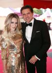 Amsterdam 25 mei 2019
Amsterdam dam diner tbv het aidsfonds in AFAS live. Nikkie Plessen met partner Ruben Bontekoe