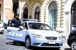 Rome mei 2019
Prinses Christina woont tegenwoordig in een appartement/penthouse in Rome.
Er zitten verschillende leuke winkeltjes in de buurt. Ook het collosseum ligt bij haar om de hoek. De politie reed heel vaak door haar straat.