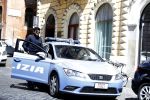 Rome mei 2019
Prinses Christina woont tegenwoordig in een appartement/penthouse in Rome.
Er zitten verschillende leuke winkeltjes in de buurt. Ook het collosseum ligt bij haar om de hoek. De politie reed heel vaak door haar straat.