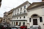 Rome mei 2019
Prinses Christina woont tegenwoordig in een appartement/penthouse in Rome.
Er zitten verschillende leuke winkeltjes in de buurt. Ook het collosseum ligt bij haar om de hoek.