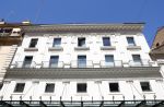 Rome mei 2019
Prinses Christina woont tegenwoordig in een appartement/penthouse in Rome.
Er zitten verschillende leuke winkeltjes in de buurt. Ook het collosseum ligt bij haar om de hoek.