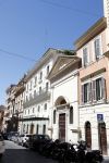 Rome mei 2019
Prinses Christina woont tegenwoordig in een appartement/penthouse in Rome.
Er zitten verschillende leuke winkeltjes in de buurt. Ook het collosseum ligt bij haar om de hoek.