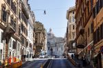 Rome mei 2019
Prinses Christina woont tegenwoordig in een appartement/penthouse in Rome.
Er zitten verschillende leuke winkeltjes in de buurt. Ook het collosseum ligt bij haar om de hoek.