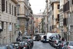 Rome mei 2019
Prinses Christina woont tegenwoordig in een appartement/penthouse in Rome.
Er zitten verschillende leuke winkeltjes in de buurt. Ook het collosseum ligt bij haar om de hoek.