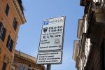 Rome mei 2019
Prinses Christina woont tegenwoordig in een appartement/penthouse in Rome.
Er zitten verschillende leuke winkeltjes in de buurt. Ook het collosseum ligt bij haar om de hoek.