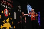 Zwolle 26 mei 2019
Raymond v Barneveld VS Michael v Gerwen op the dutch masters.
Michael zijn vrouw Daphne v Gerwen en Raymond zijn nieuwe vriendin Julia zijn ook aanwezig alsmede de manager van raymond , Jerry v Vianen