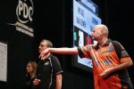 Zwolle 26 mei 2019
Raymond v Barneveld VS Michael v Gerwen op the dutch masters.
Michael zijn vrouw Daphne v Gerwen en Raymond zijn nieuwe vriendin Julia zijn ook aanwezig alsmede de manager van raymond , Jerry v Vianen