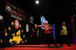Zwolle 26 mei 2019
Raymond v Barneveld VS Michael v Gerwen op the dutch masters.
Michael zijn vrouw Daphne v Gerwen en Raymond zijn nieuwe vriendin Julia zijn ook aanwezig alsmede de manager van raymond , Jerry v Vianen