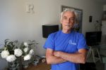 Sluis 6 juni 2019
Robert Weijers de ex partner van Rob Verlinden in zijn huisje in Sluis en met zijn hond en camper.