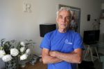 Sluis 6 juni 2019
Robert Weijers de ex partner van Rob Verlinden in zijn huisje in Sluis en met zijn hond en camper.