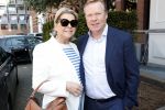 Amsterdam 29 mei 2019
10 jaar magazine Helden geporesnteerd bij Gassan Diamonds.
Frits en Barbara Barend praten met inge de Bruijn Ronald Koeman en Giovanni Bronkhorst. Ronald kwam met zijn vrouw Bartina