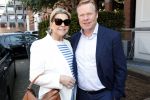 Amsterdam 29 mei 2019
10 jaar magazine Helden geporesnteerd bij Gassan Diamonds.
Frits en Barbara Barend praten met inge de Bruijn Ronald Koeman en Giovanni Bronkhorst. Ronald kwam met zijn vrouw Bartina