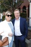 Amsterdam 29 mei 2019
10 jaar magazine Helden geporesnteerd bij Gassan Diamonds.
Frits en Barbara Barend praten met inge de Bruijn Ronald Koeman en Giovanni Bronkhorst. Ronald kwam met zijn vrouw Bartina