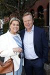 Amsterdam 29 mei 2019
10 jaar magazine Helden geporesnteerd bij Gassan Diamonds.
Frits en Barbara Barend praten met inge de Bruijn Ronald Koeman en Giovanni Bronkhorst. Ronald kwam met zijn vrouw Bartina