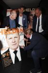Amsterdam 29 mei 2019
10 jaar magazine Helden geporesnteerd bij Gassan Diamonds.
Frits en Barbara Barend praten met inge de Bruijn Ronald Koeman en Giovanni Bronkhorst.