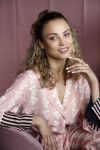 Amsterdam 28 mei 2019
Presentatie boek Rose Bertram bij mama Kelly in het Olympisch stadion.