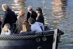 Amsterdam 9 mei 2019
Surpisefeestje voor Ruud de Wild georganiseerd door zijn ex vrouw Aafke.
Olcay Gulsen is eer natuurlijk bij. ze gingen varen met boot op grachten Amsterdam.
