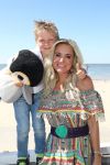Castricum aan Zee, 15 Mei 2019 Uitreiking boek Sonja Bakker
Sonja Bakker met Bram