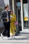Amsterdam 4 mei 2020
Anna Nooshin en Robbert Rodenburg op de pc hoofstraat