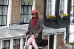 Amsterdam 30 april 2020
Baba ( Orange babies) op de fiets in Amsterdam.