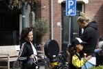 Amsterdam 18 mei 2020
Birgit Schuurman met zoontje op de motor. Ze gaan samen met haar vriend een ijsje eten