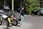 Amsterdam 18 mei 2020
Birgit Schuurman met zoontje op de motor. Ze gaan samen met haar vriend een ijsje eten