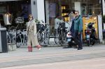 Amsterdam 15 mei 2020
Carice v Houten aan de wandel met Rop Verheijen en Alex Klaassen