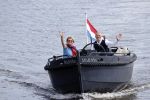 25 Mei 2020 Caroline Tensen met haar man in de sloep
