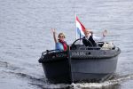 25 Mei 2020 Caroline Tensen met haar man in de sloep