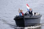 25 Mei 2020 Caroline Tensen met haar man in de sloep