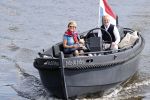 25 Mei 2020 Caroline Tensen met haar man in de sloep