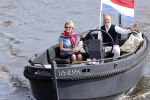 25 Mei 2020 Caroline Tensen met haar man in de sloep