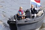 25 Mei 2020 Caroline Tensen met haar man in de sloep