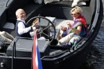 25 Mei 2020 Caroline Tensen met haar man in de sloep