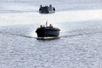 Amsterdam 25 mei 2020
Caroline Tensen met haar man ErnstJan Smids op hun boor Mr&Mrs op de amstel