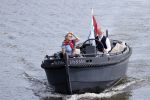 Amsterdam 25 mei 2020
Caroline Tensen met haar man ErnstJan Smids op hun boor Mr&Mrs op de amstel
