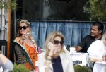 Amsterdam 3 juni 2020
Connie Witteman met haar zoon Marvin Breukhoven op terras en in haar biro karretje